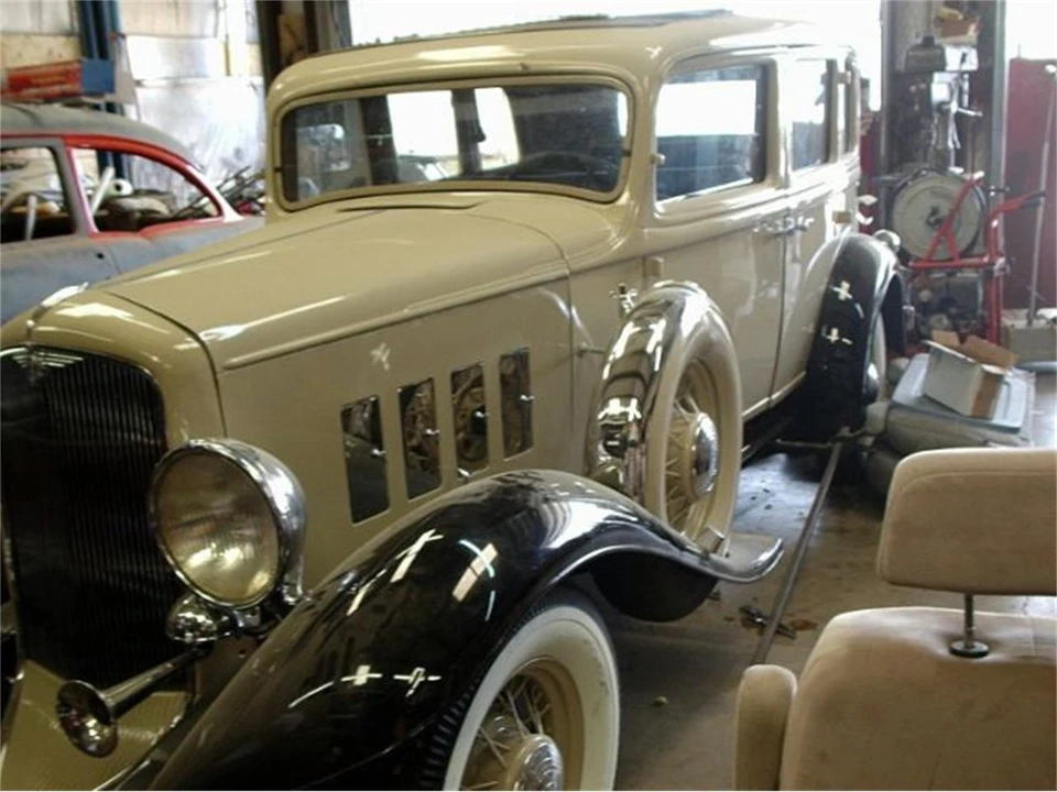 1932 Reo - Image 13 of 14