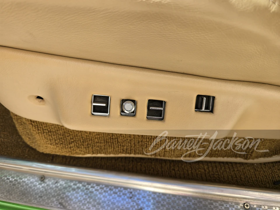 1932 Studebaker - Image 7 of 31