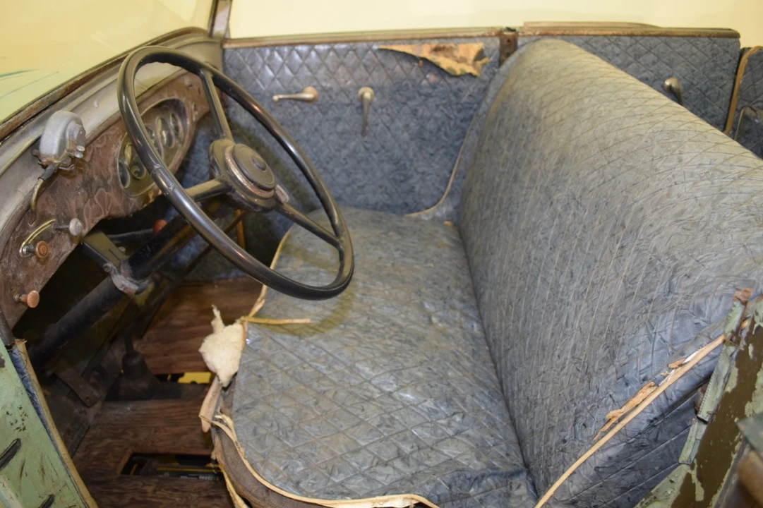 1932 Studebaker - Image 22 of 31