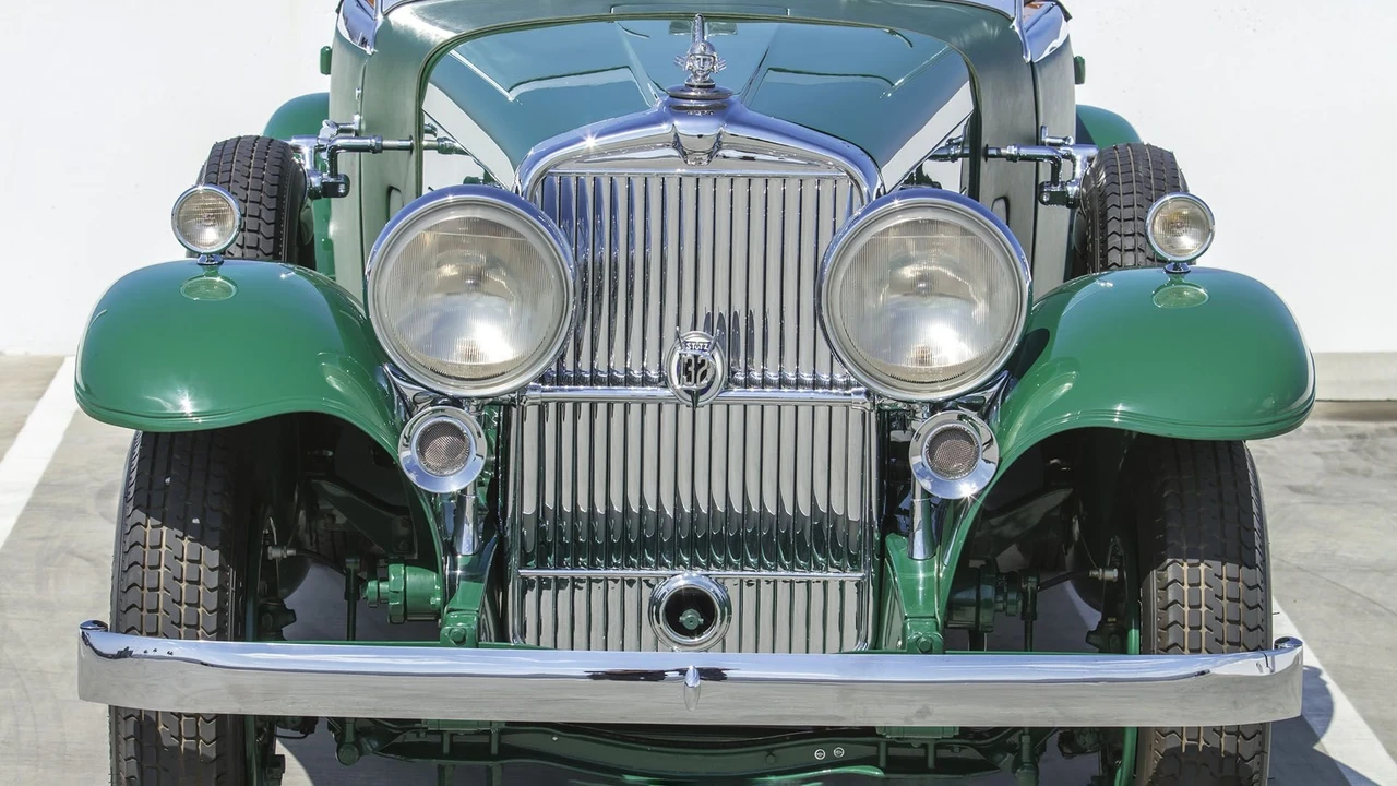 1932 Stutz Vertical Eight - Image 2 of 31