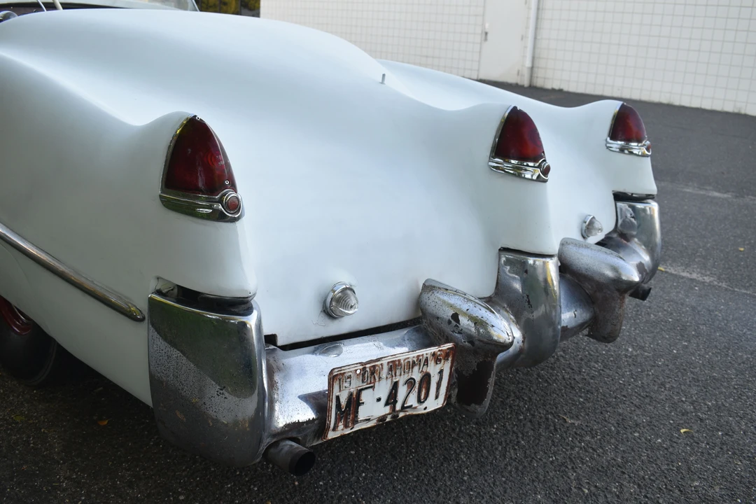 1932 Stutz Vertical Eight - Image 2 of 31
