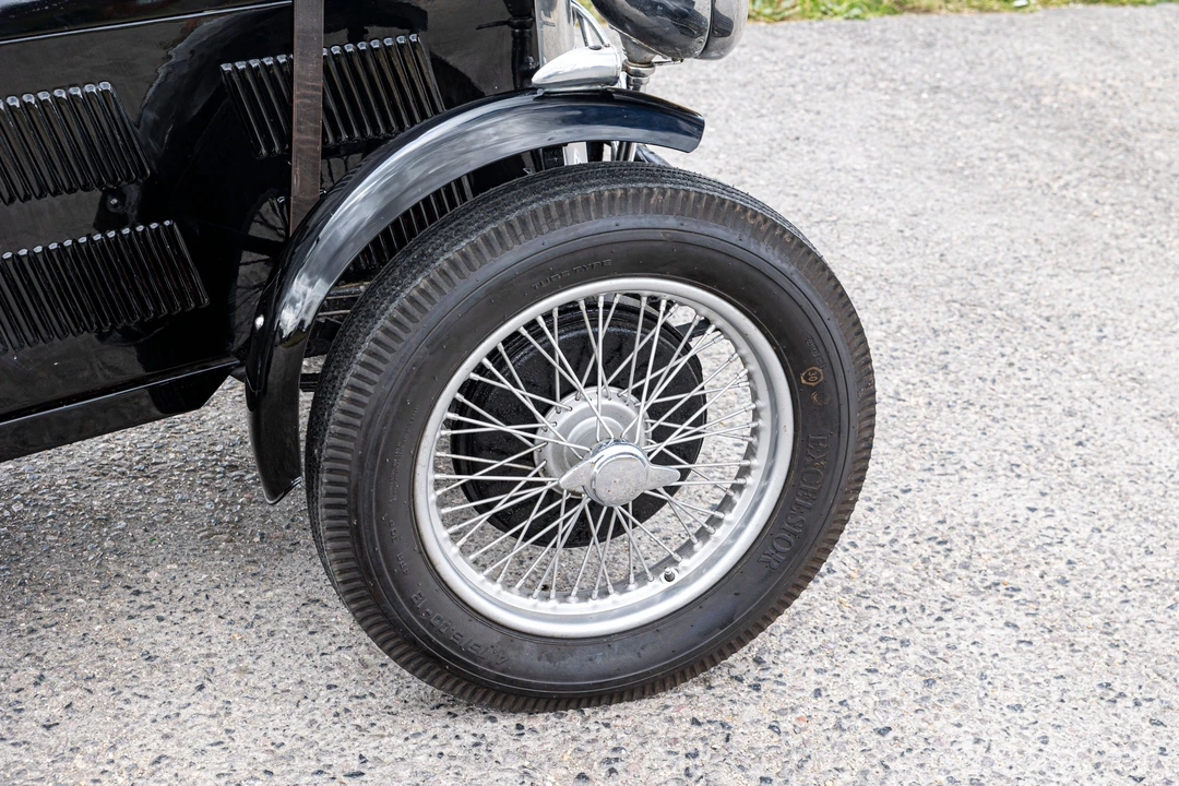 1932 Wolseley - Image 4 of 31