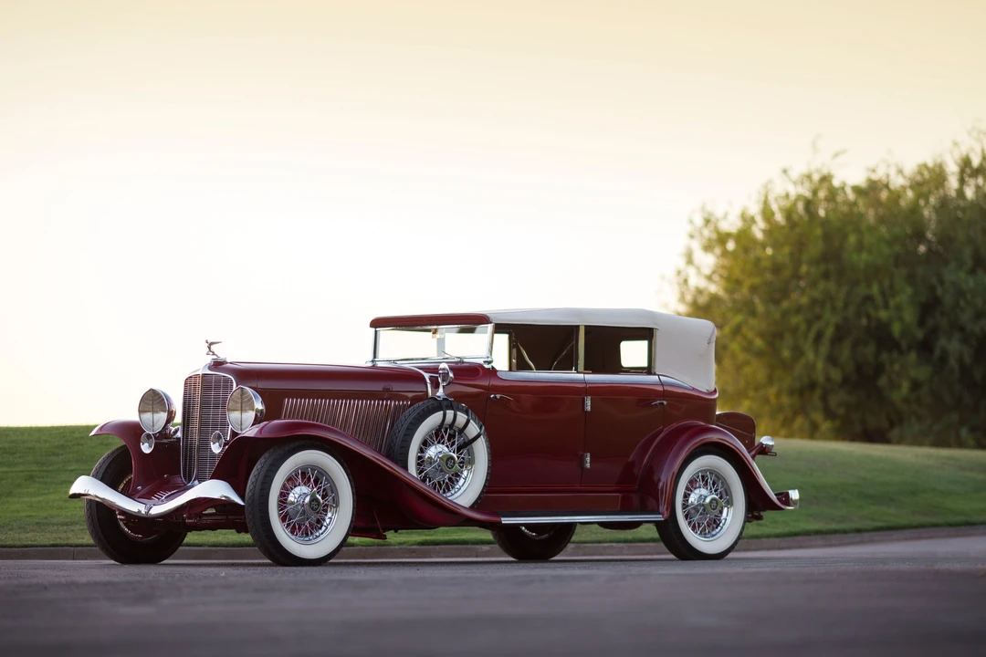 1933 Auburn Twelve - Image 14 of 31