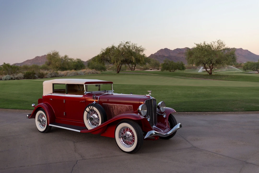 1933 Auburn Twelve - Image 10 of 31