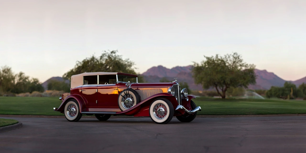 1933 Auburn Twelve - Image 11 of 31
