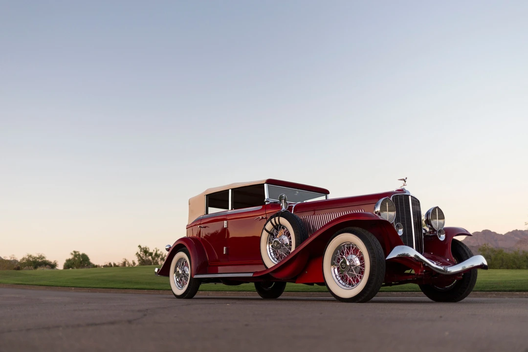 1933 Auburn Twelve - Image 9 of 31