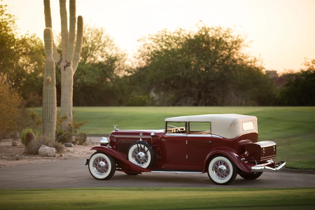 1933 Auburn Twelve - Image 13 of 31