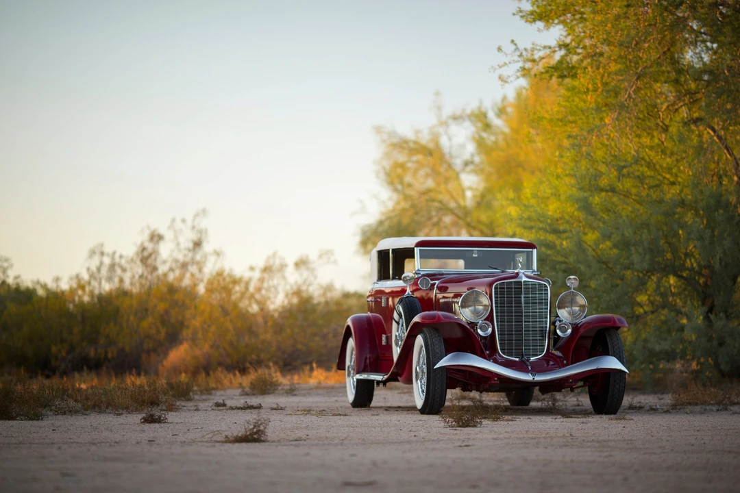 1933 Auburn Twelve - Image 18 of 31