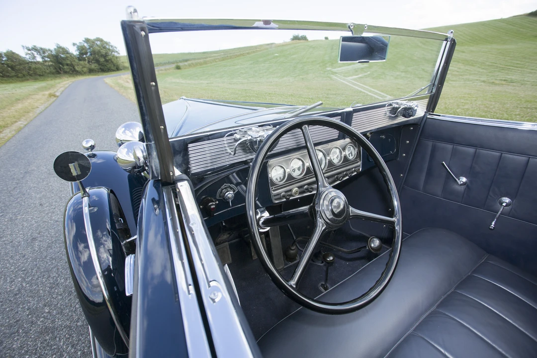 1933 Auburn Twelve - Image 17 of 28