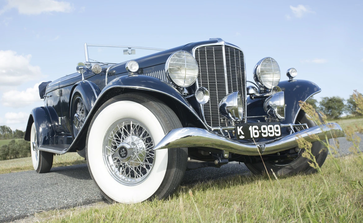 1933 Auburn Twelve - Image 8 of 28