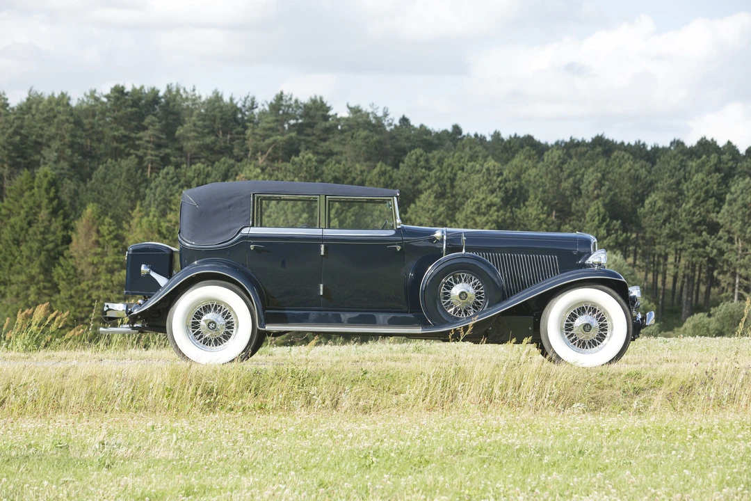 1933 Auburn Twelve - Image 4 of 28