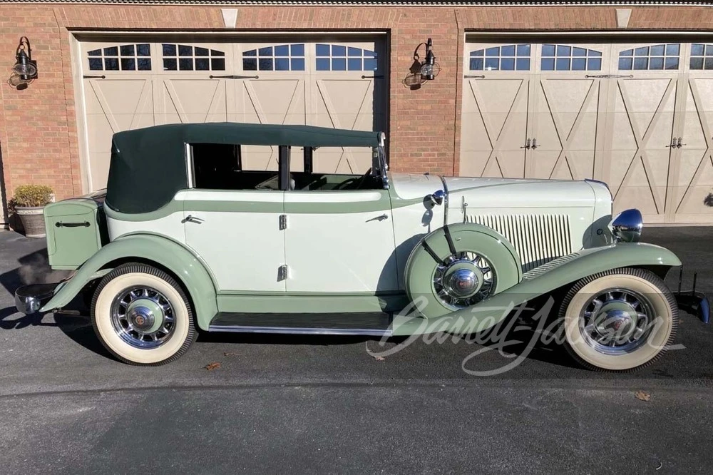 1933 Auburn Eight - Image 14 of 14