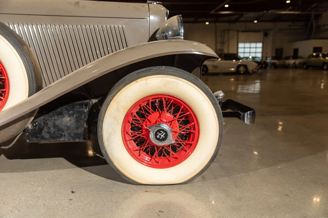1933 Auburn Twelve - Image 12 of 31