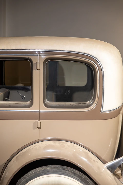 1933 Auburn Twelve - Image 17 of 31