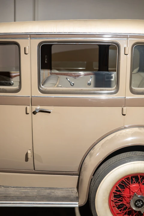 1933 Auburn Twelve - Image 19 of 31