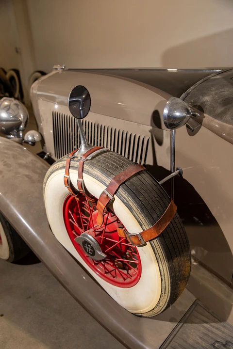 1933 Auburn Twelve - Image 26 of 31