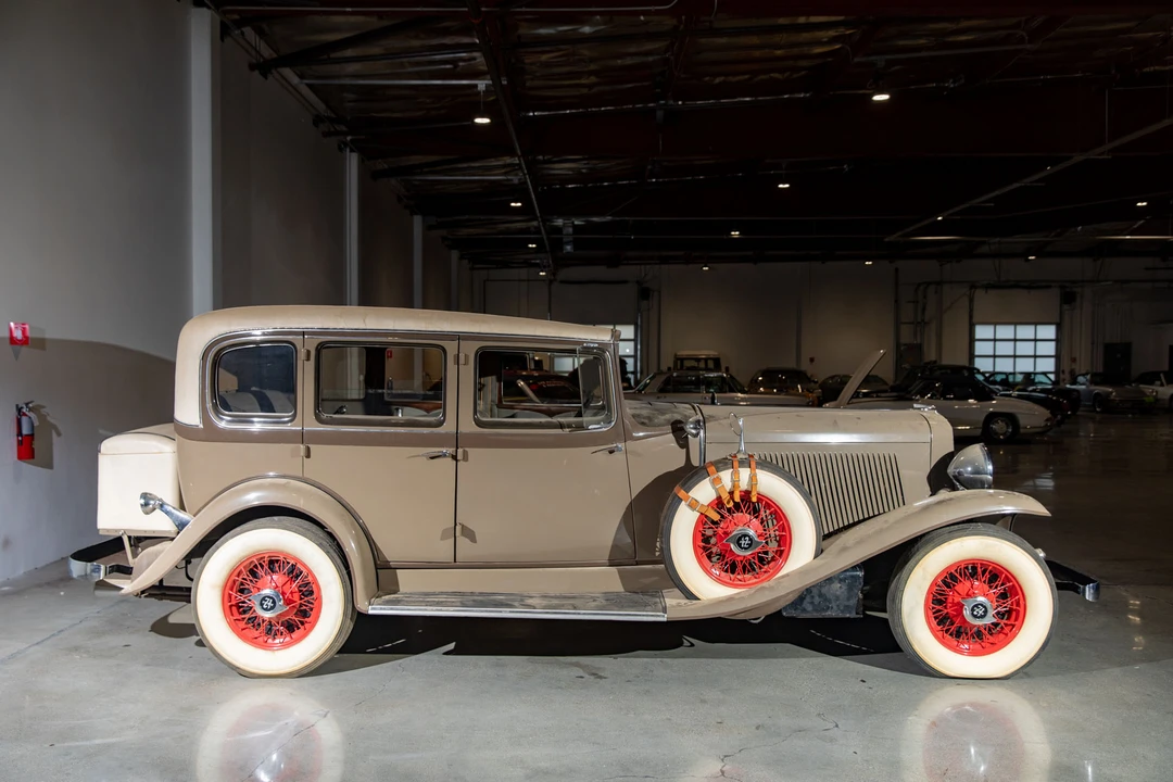 1933 Auburn Twelve - Image 5 of 31
