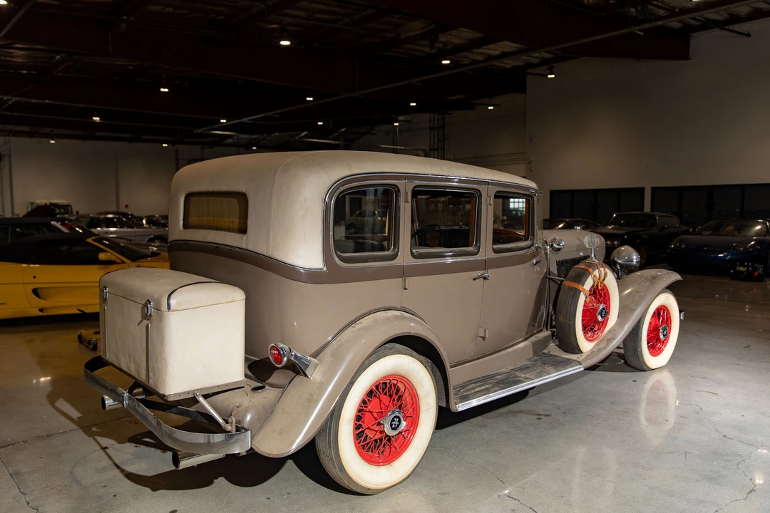 1933 Auburn Twelve - Image 6 of 31
