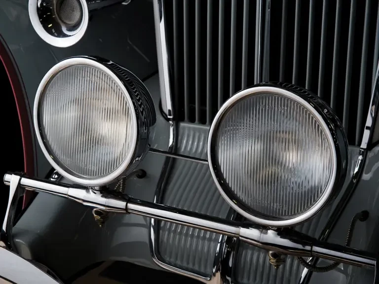 1933 Auburn Twelve - Image 9 of 17
