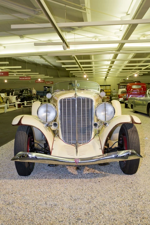1933 Auburn Twelve - Image 7 of 24