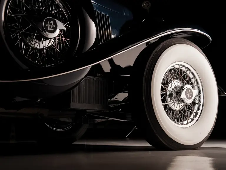1933 Auburn Twelve - Image 16 of 20