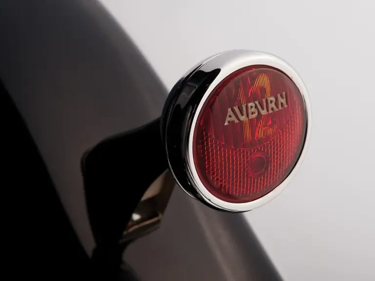 1933 Auburn Twelve - Image 9 of 20