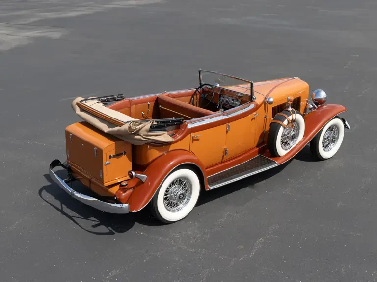 1933 Auburn Twelve - Image 10 of 31