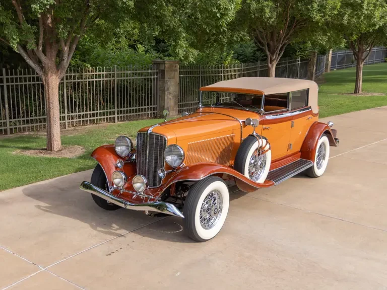 1933 Auburn Twelve - Image 2 of 31