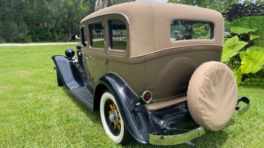 1933 Auburn Eight - Image 2 of 17