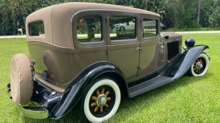 1933 Auburn Eight - Image 2 of 18