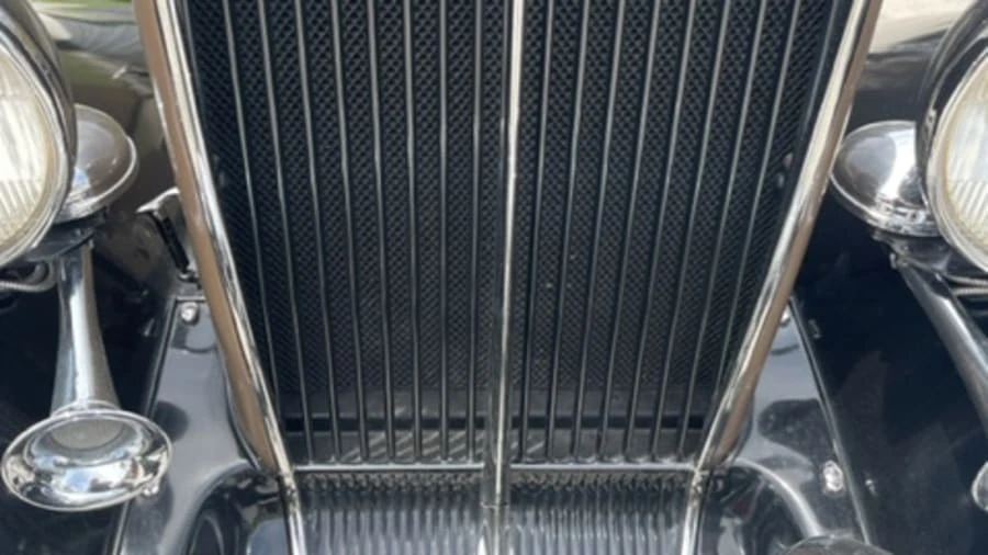 1933 Auburn Eight - Image 10 of 18