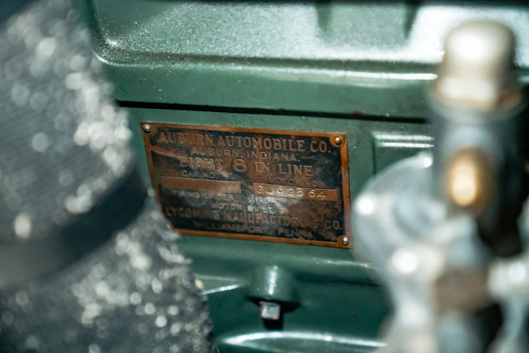 1933 Auburn Eight - Image 29 of 31