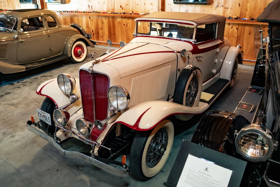 1933 Auburn Eight - Image 9 of 31