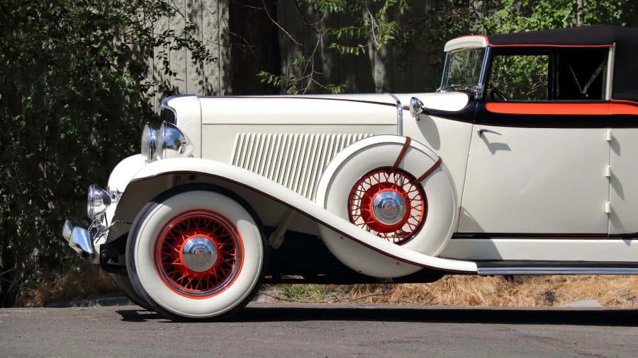 1933 Auburn Eight - Image 21 of 29