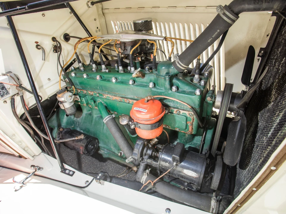1933 Auburn Eight - Image 11 of 20