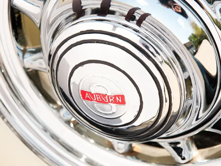 1933 Auburn Eight - Image 6 of 11