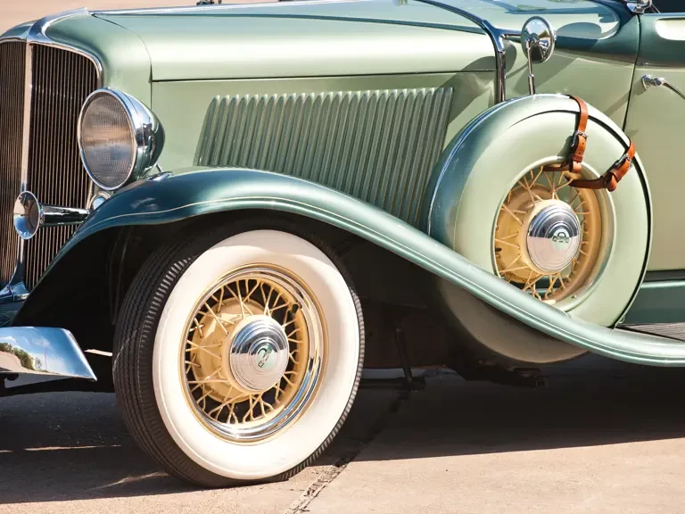 1933 Auburn Eight - Image 14 of 15