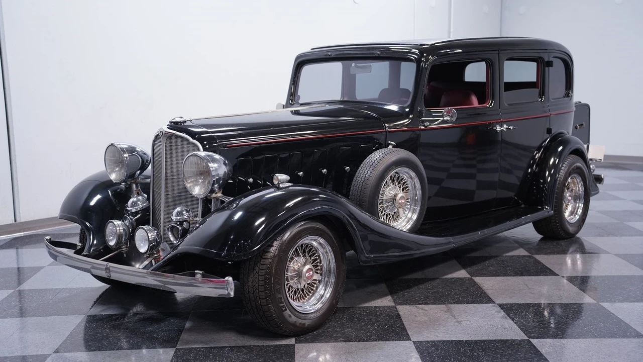 1933 Buick Super - Image 6 of 12