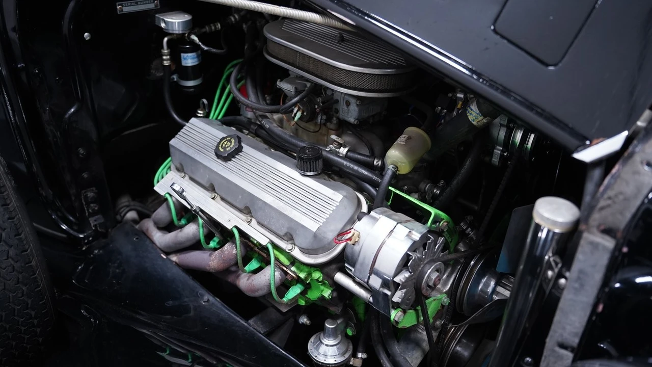 1933 Buick Super - Image 9 of 12