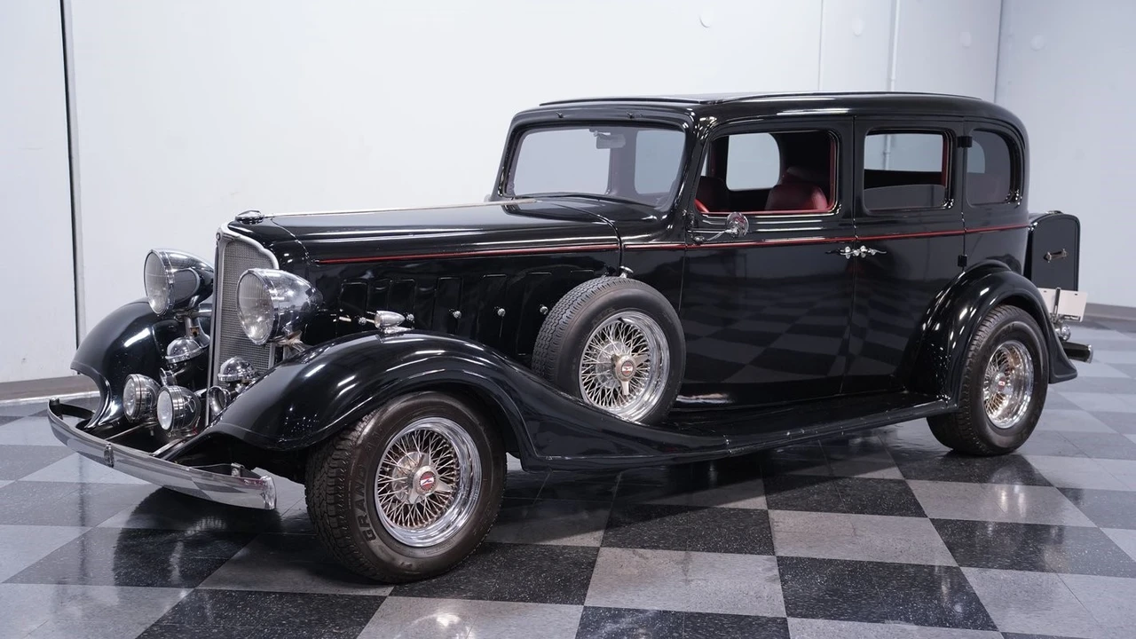 1933 Buick Super - Image 7 of 12