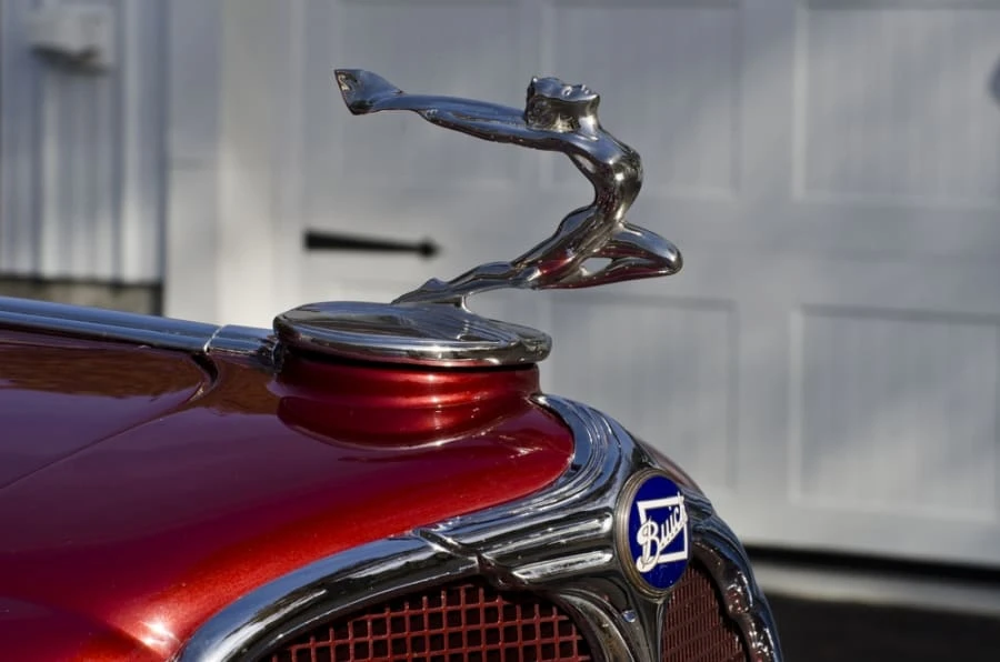 1933 Buick Super - Image 11 of 12