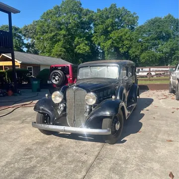 1933 Buick Sedan