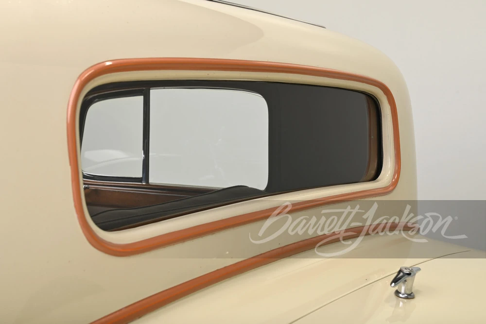 1933 Cadillac V-12 - Image 4 of 31