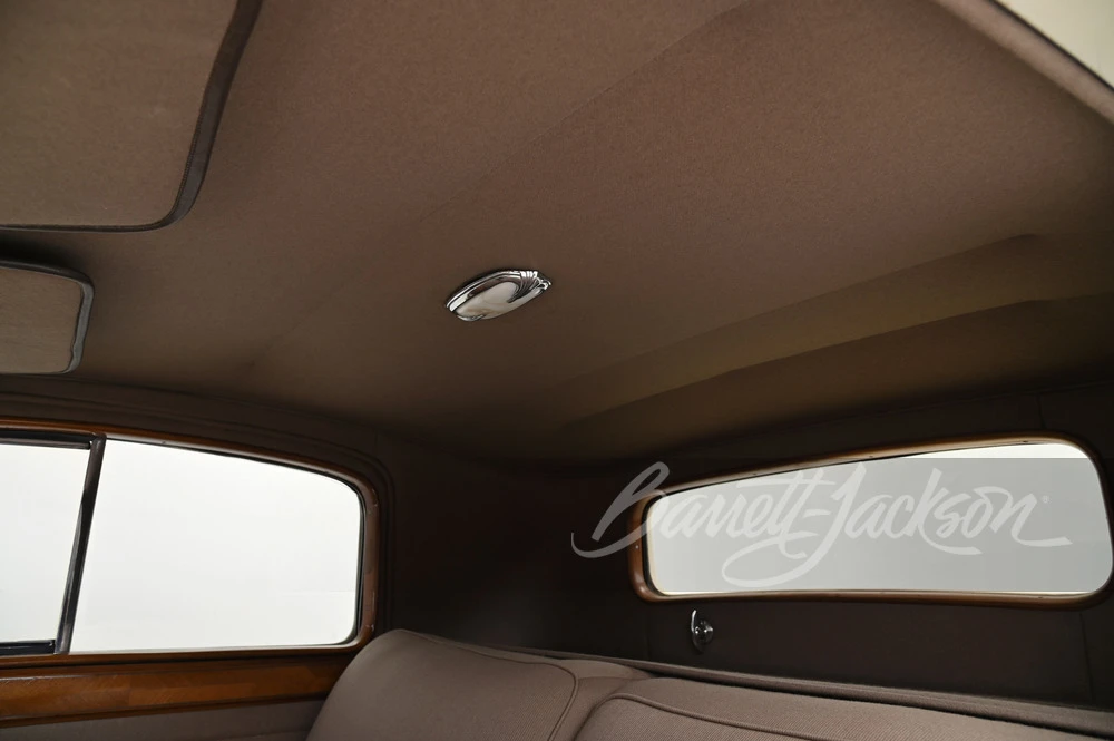1933 Cadillac V-12 - Image 6 of 31
