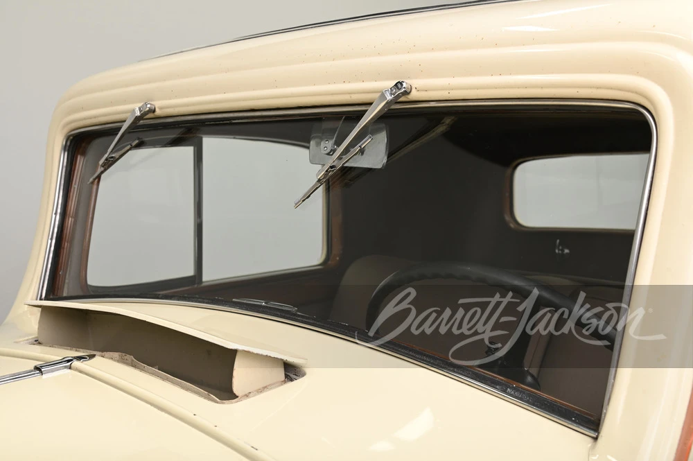 1933 Cadillac V-12 - Image 7 of 31