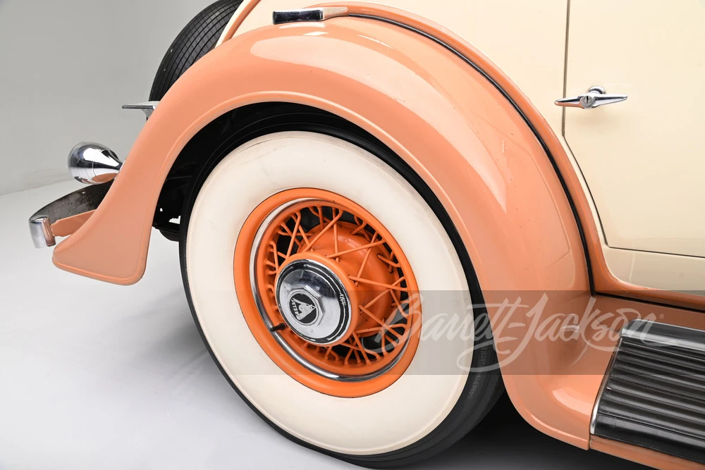 1933 Cadillac V-12 - Image 9 of 31
