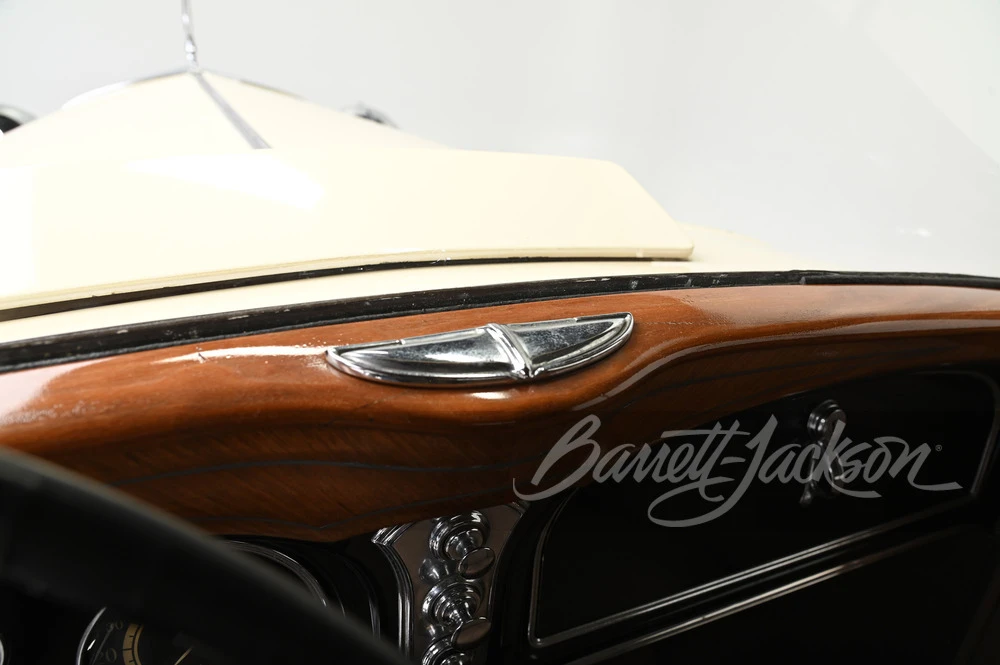 1933 Cadillac V-12 - Image 14 of 31