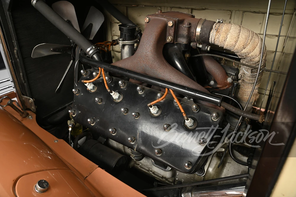 1933 Cadillac V-12 - Image 23 of 31
