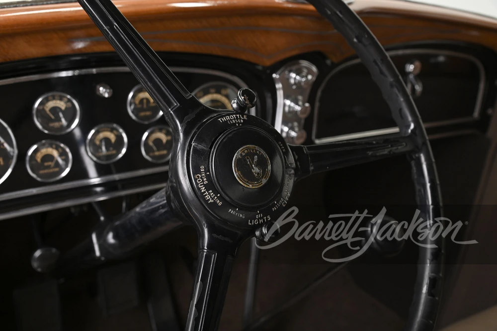 1933 Cadillac V-12 - Image 24 of 31