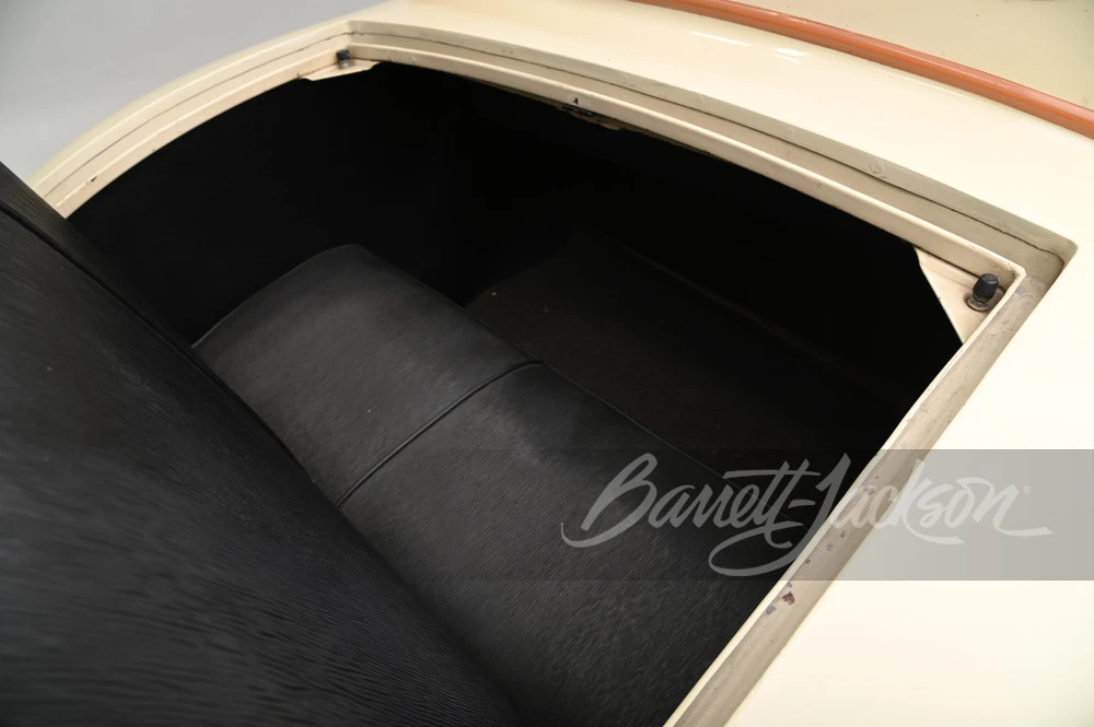 1933 Cadillac V-12 - Image 26 of 31